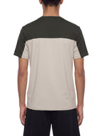 Color-block performance T-shirt with dark charcoal back and light beige center panel